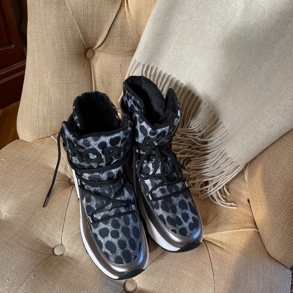 MICHAEL KORS Leopard-print metallic snow boots Sz6 - Picture 6 of 8